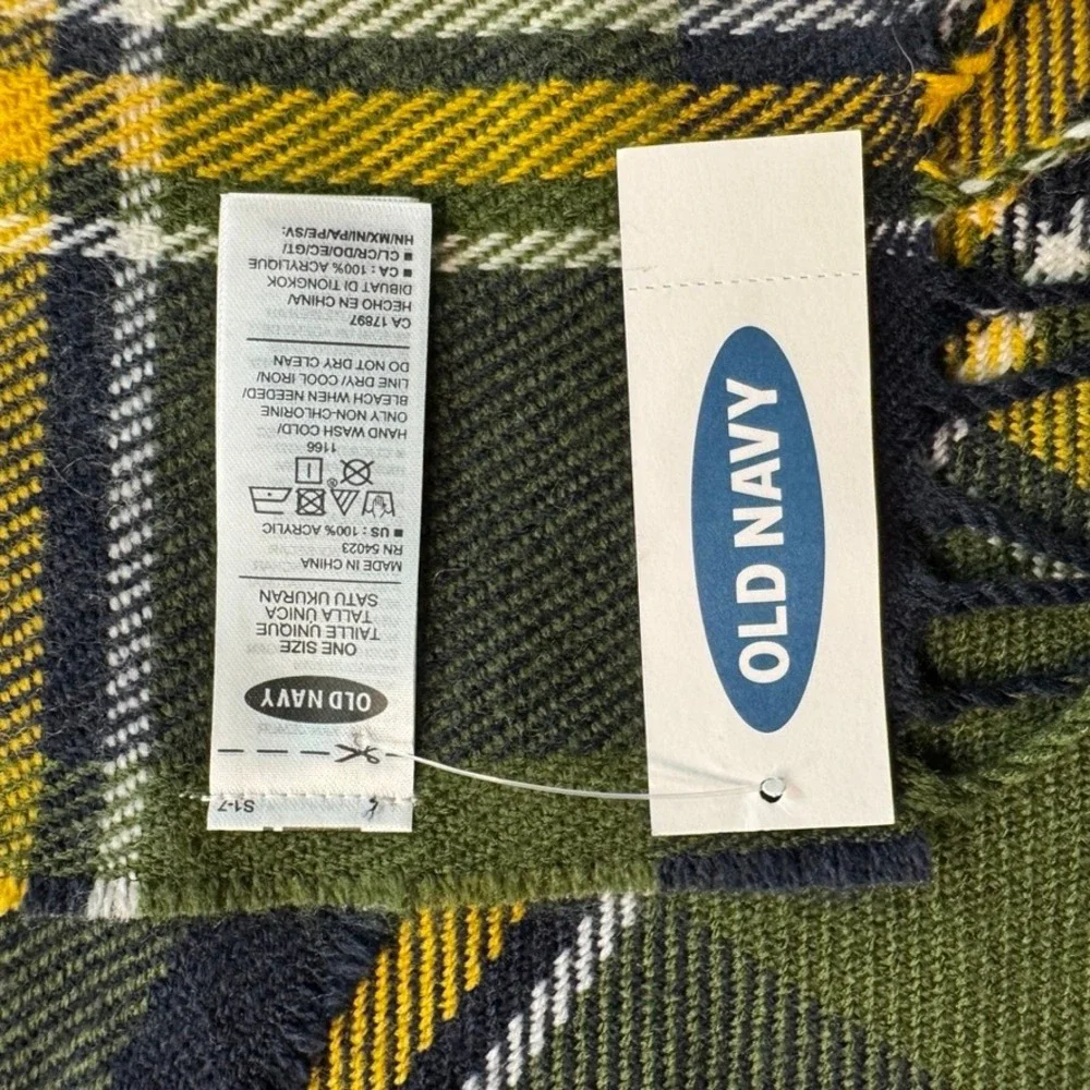 NWT Old Navy Plaid Scarf Green Navy Yellow Acrylic Fringe Winter Unisex 448623-